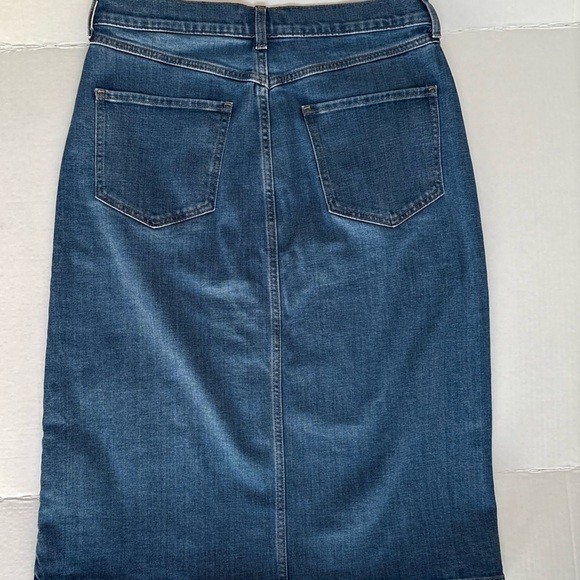 Ladies Banana Republic Denim Button-Front Medium Wash Midi Skirt Size 30/10 - Picture 7 of 7